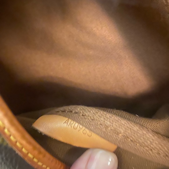 Vintage LV Bag - Picture 4 of 4